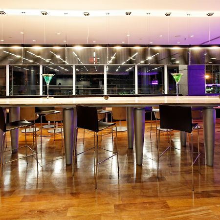 Holiday Inn Santo Domingo By Ihg Екстериор снимка The interior of the lounge