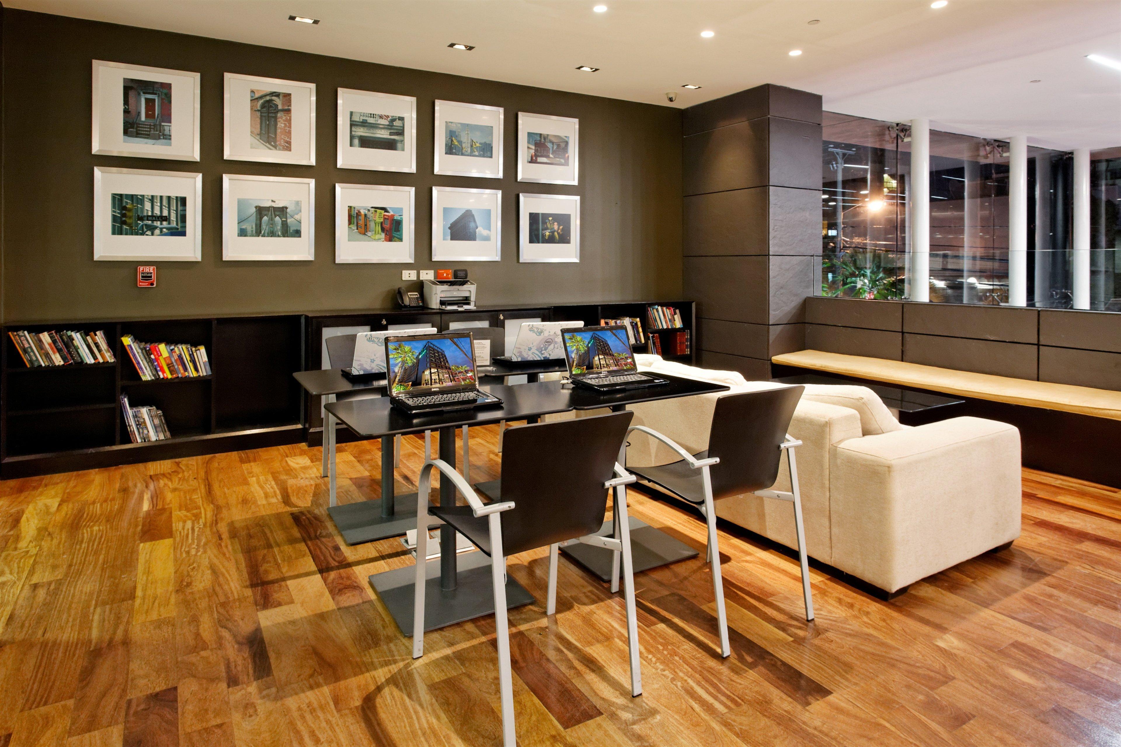 Holiday Inn Santo Domingo By Ihg Екстериор снимка Office interior