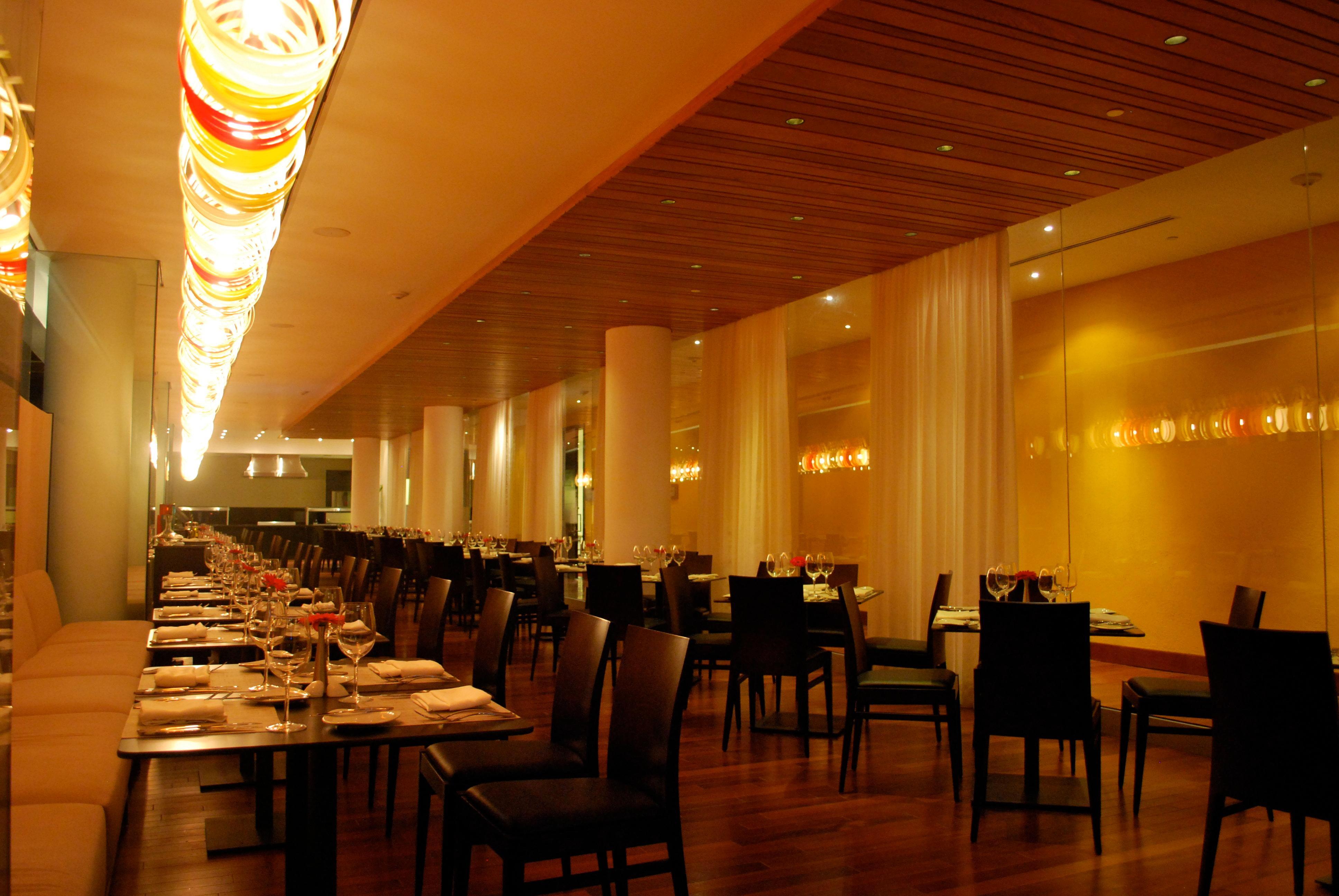 Holiday Inn Santo Domingo By Ihg Екстериор снимка The interior of the restaurant