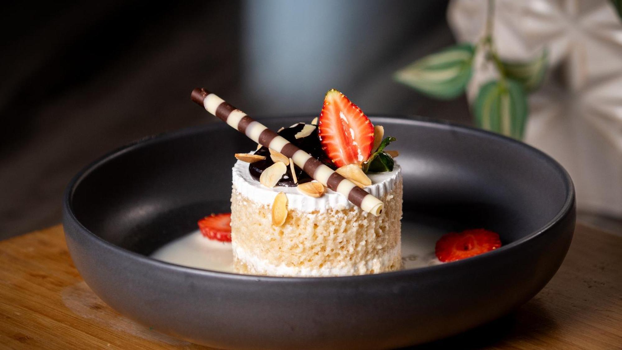 Holiday Inn Santo Domingo By Ihg Екстериор снимка A dessert
